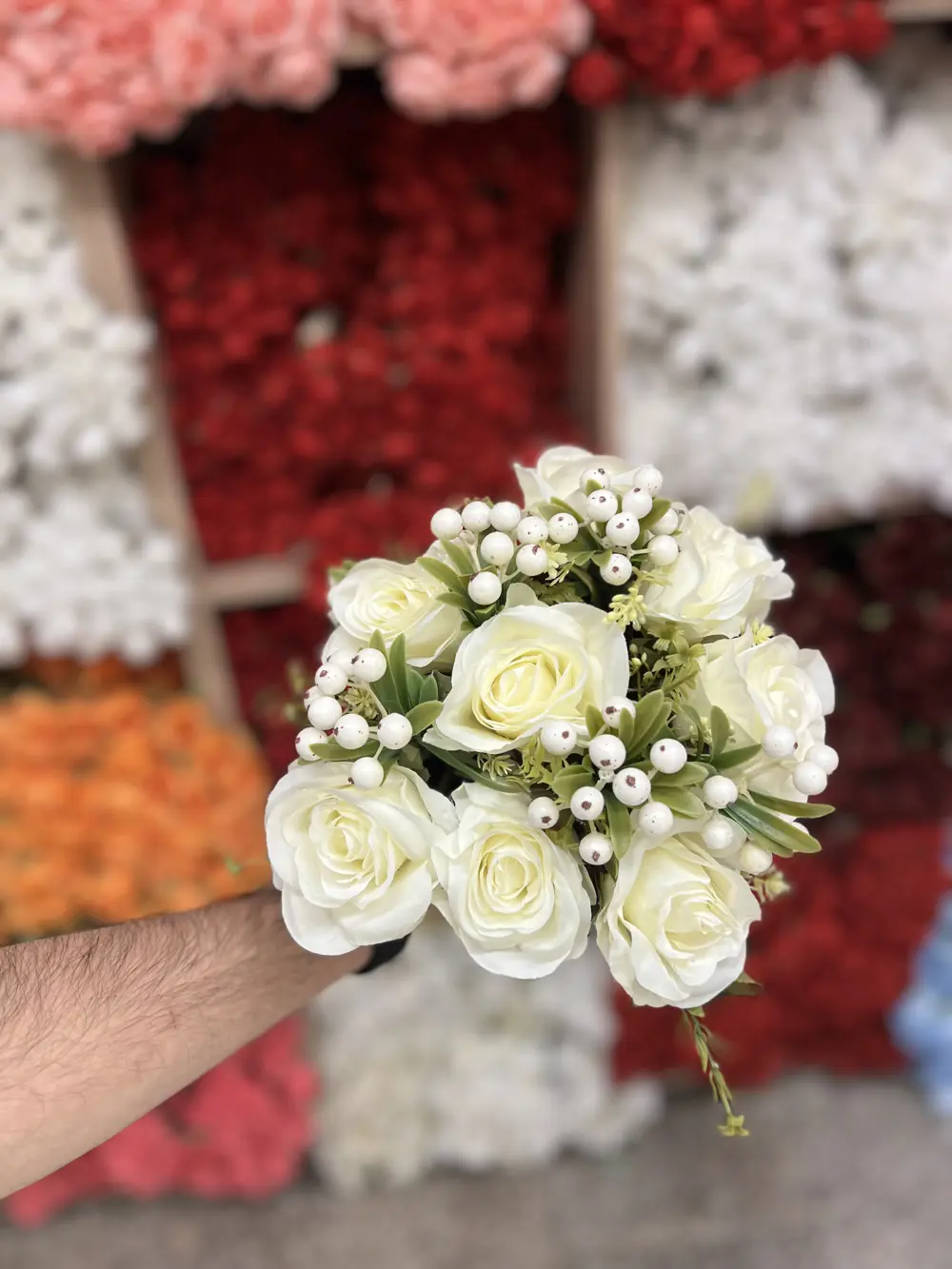 جوري ٧ وردة اكسسوار  /اوف وايت 